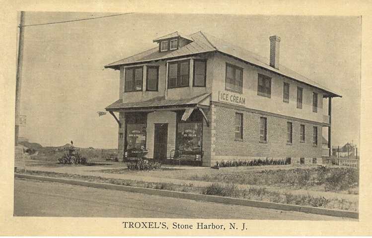 hen picture post cards took off and became popular in the early 1900s, so too did the fledgling community of Stone Harbor. It might be said that post cards became little couriers that conveyed what was happening at the seashore resort.